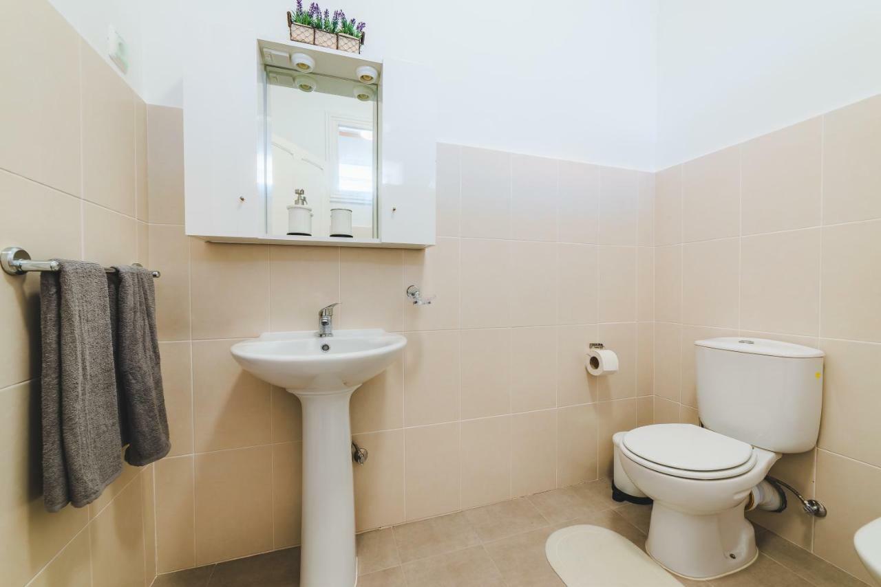 Genuino House Apartman Horta  Kültér fotó